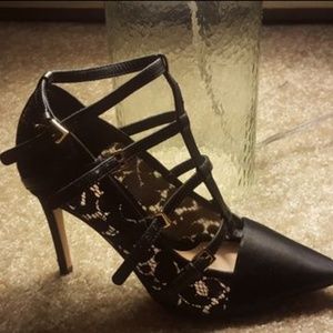 Torrey Burch black heels